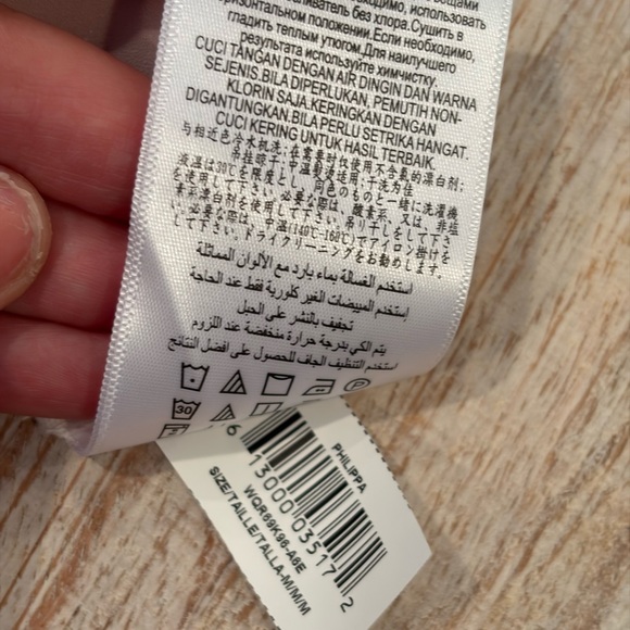 BCBGMaxAzria Light Pink Blouse - Picture 5 of 6